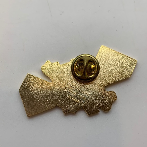 Vintage Florida Marlins 1997 World Series Champions Baseball Lapel Pin - Picture 4 of 11